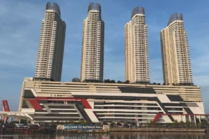 Akses Ke pulau seribu dari dermaga baywalk