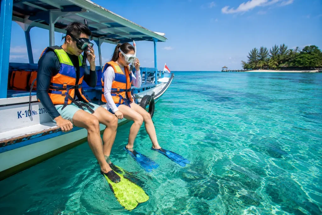 Pulau Seribu untuk Pasangan: Resort Privat atau Pulau Penduduk? 8 aktivitas pasangan di Kepulauan Seribu