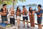 aktivitas wisata laut bersama teman di Pulau Seribu